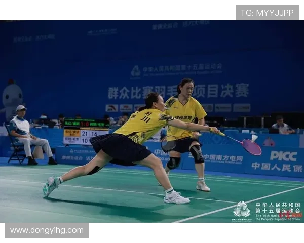 全运会精彩回顾成都羽毛球队展现出色节奏与团队默契 全运会精彩回顾成都羽毛球队展现出色节奏与团队默契
