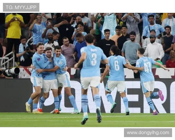 最骚中锋足球明星的传奇故事与场上风采揭秘 最骚中锋足球明星的传奇故事与场上风采揭秘