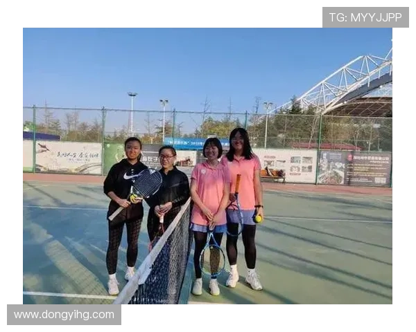 全国锦标赛回顾:上海网球队展现丰富比赛经验与团队默契 全国锦标赛回顾:上海网球队展现丰富比赛经验与团队默契